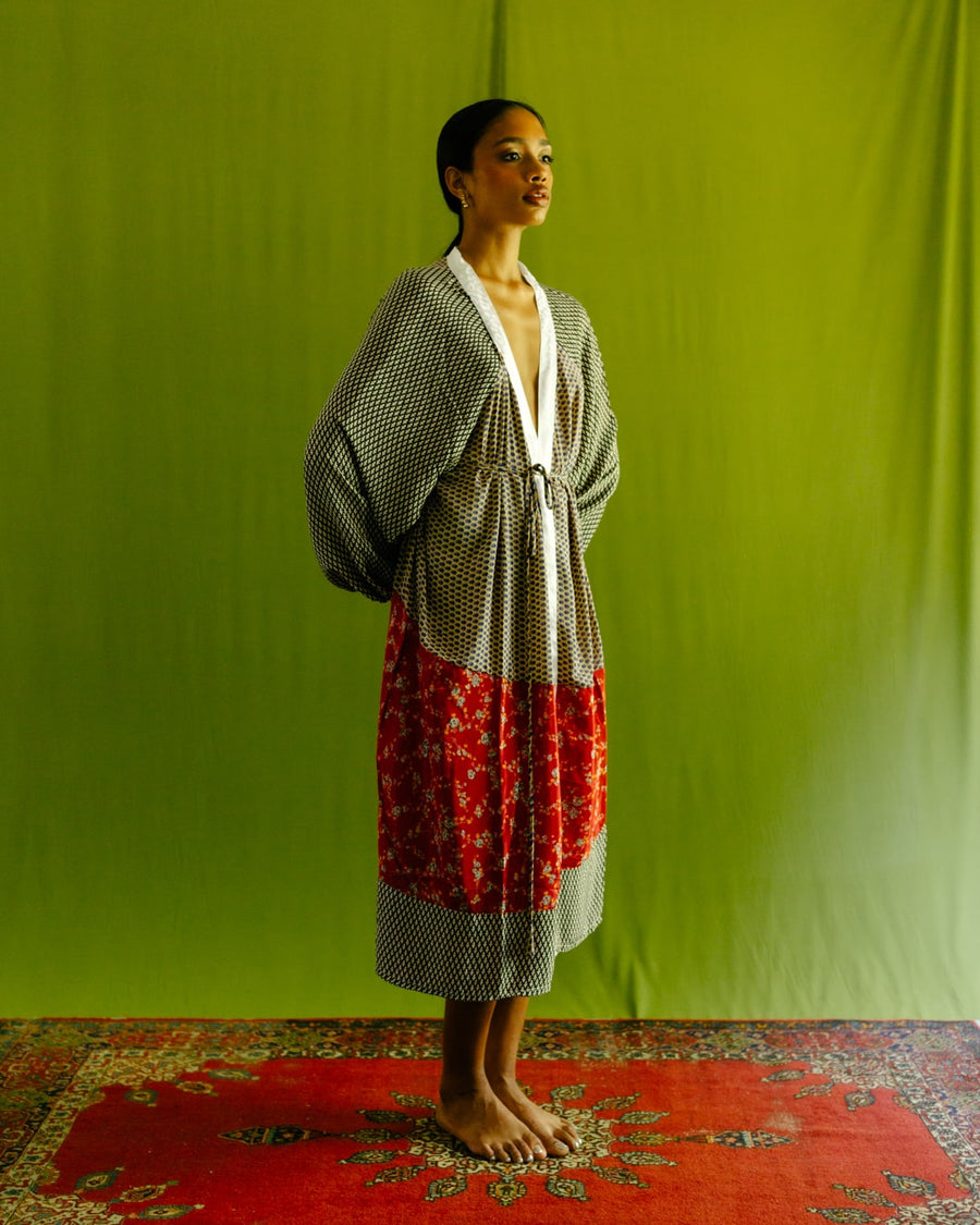 Vintage Silk Kimono with Removable Waist Tie and Elastic Cuffs